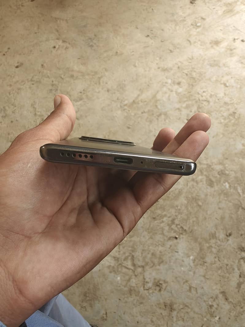 Infinix Zero 40 4