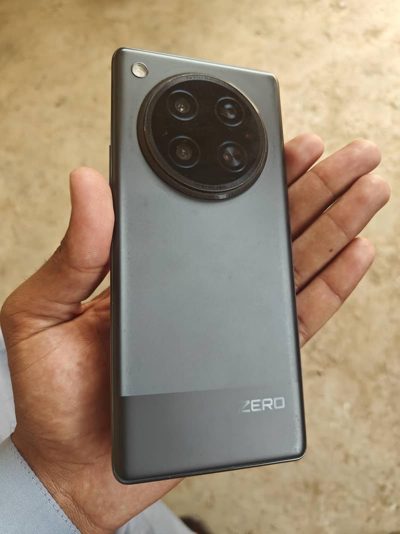 Infinix Zero 40 6