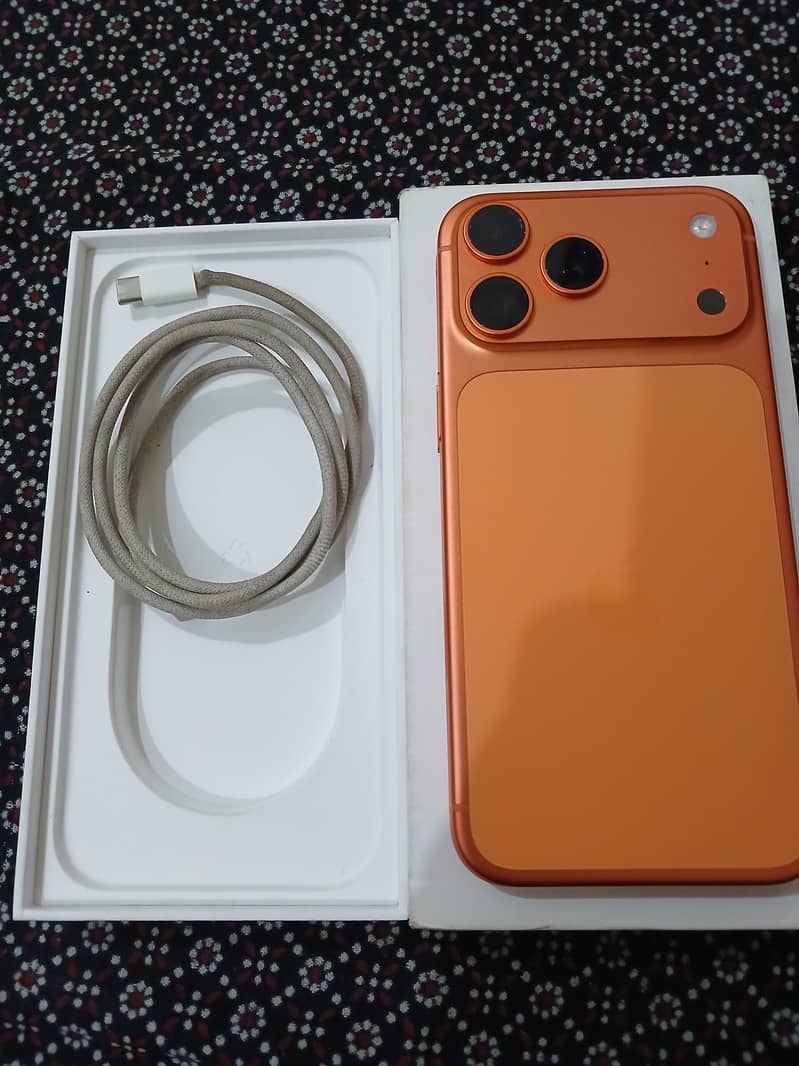 Apple iPhone 17 Pro Max 3