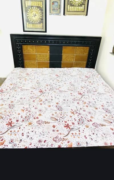 03097449894: Heavy Wooden Double Bed / King Size Bed – Used