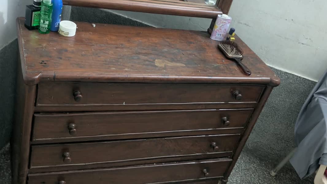 Wooden dressing table 2