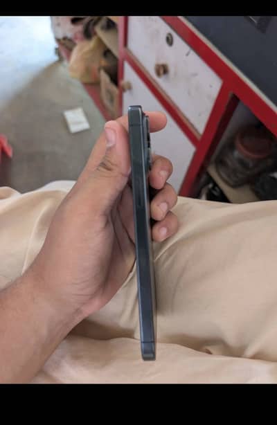 iPhone 15 Pro Max (Non-PTA)JV – 256GB – Black Titanium