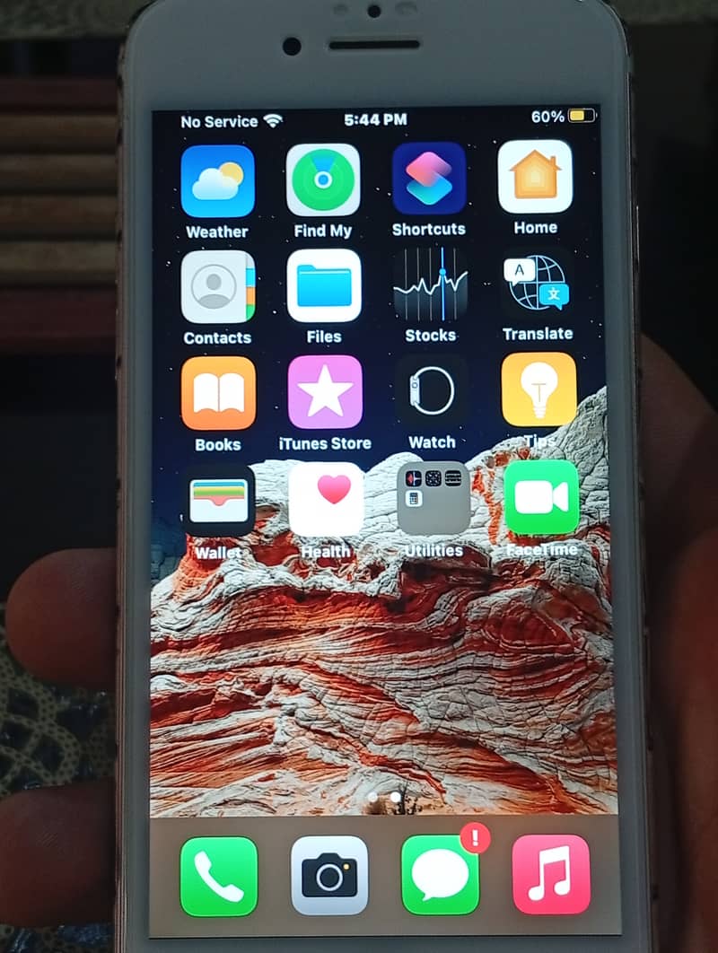 Apple iPhone 7 2