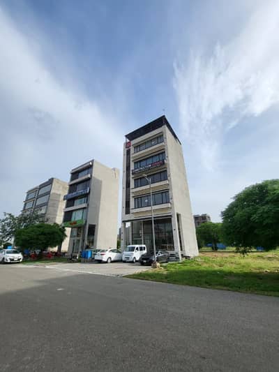 Top Floor For Rent in CCA2 Phase 6