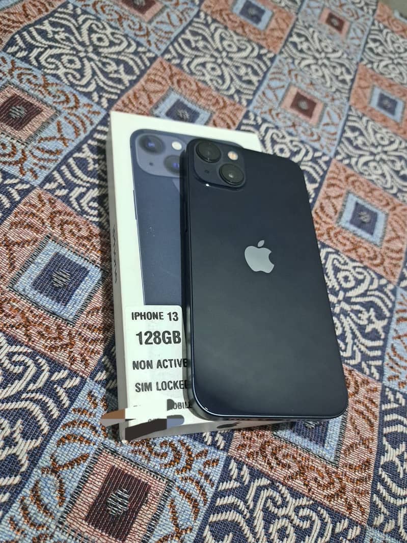 Apple iPhone 13 0