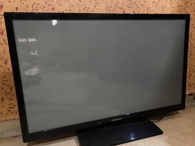 Samsung 43 Inch Plasma TV – Used, Excellent Working