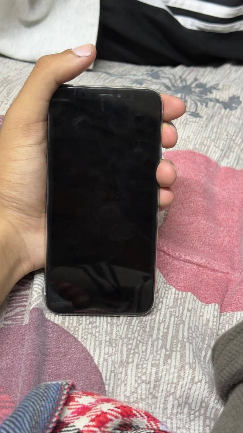 Apple iPhone X 0
