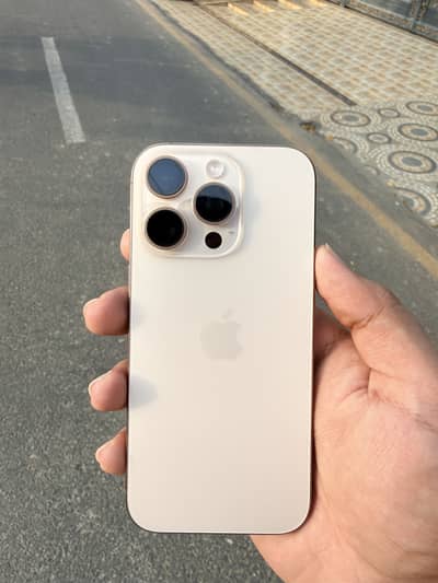 Apple iPhone 16 Pro JV