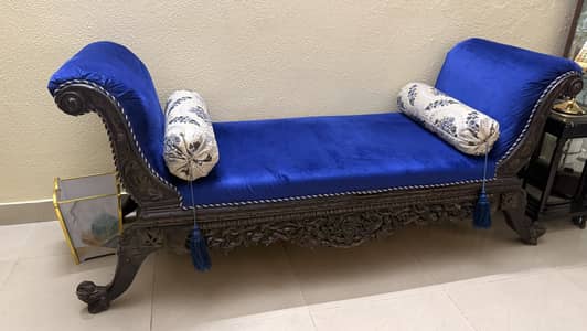 7 seater sofa with cushions