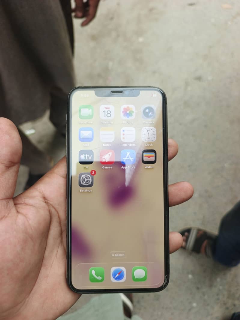 Apple iPhone 11 Pro Max 7