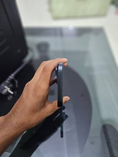 Apple iPhone 15