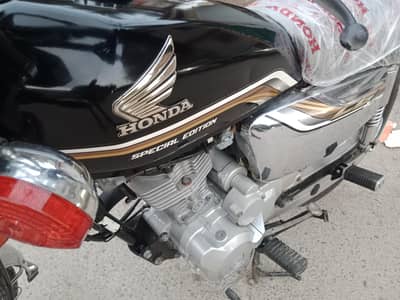 Honda 125 Hyderabad number 19 model