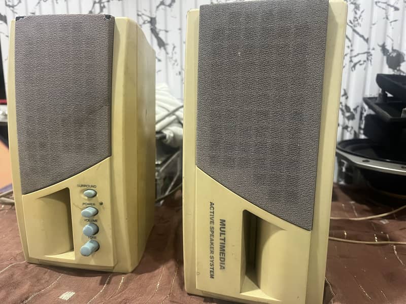 Computer multimedia speaker 0
