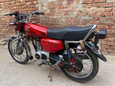 Honda 125cd condition 10/9/8.03266061779 Whatsapp