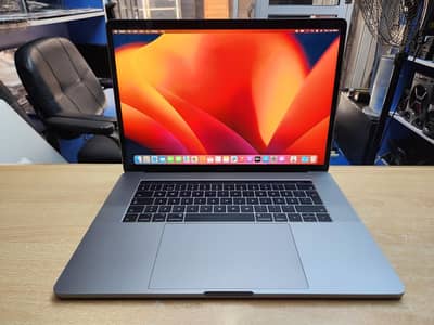Apple MacBook Pro 15 [2017] Touch bar | Touch ID
