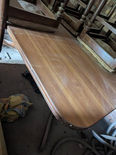 wodden dinning table  with 6 chairs