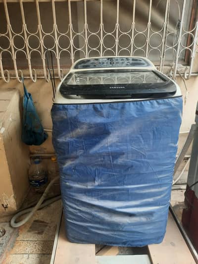 samsung 11 kg immiculate condition