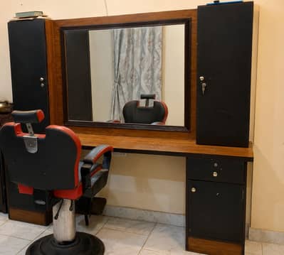 salon dressing table with mirror & storage cabinets. .
