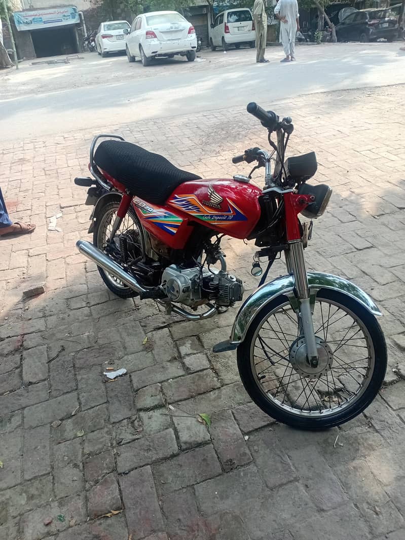 cd 70 first owner 1