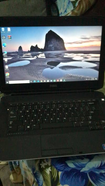 Dell Laptop 8/128 SSD