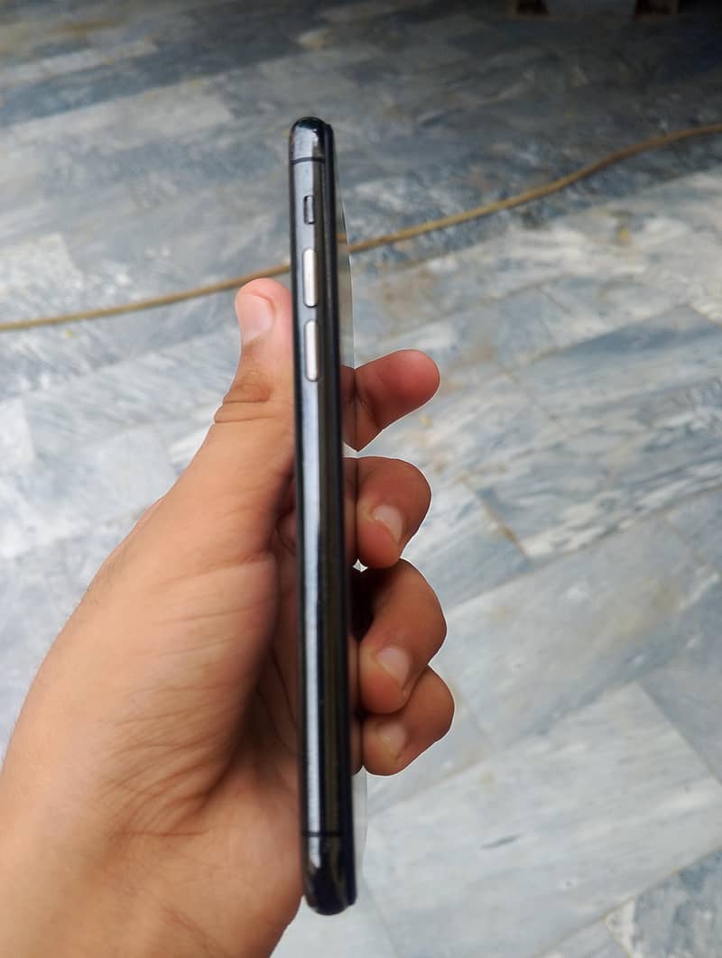 iaphone 11 pro 1