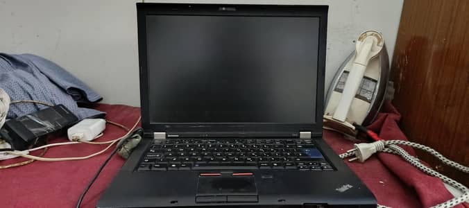 Lenovo Thinkpad laptop 2 gb ram