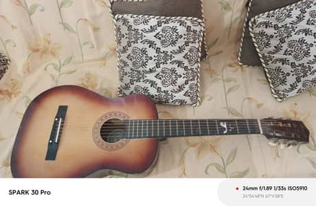 Acoustic Guitar for Sale – Great Condition (Barely Used)