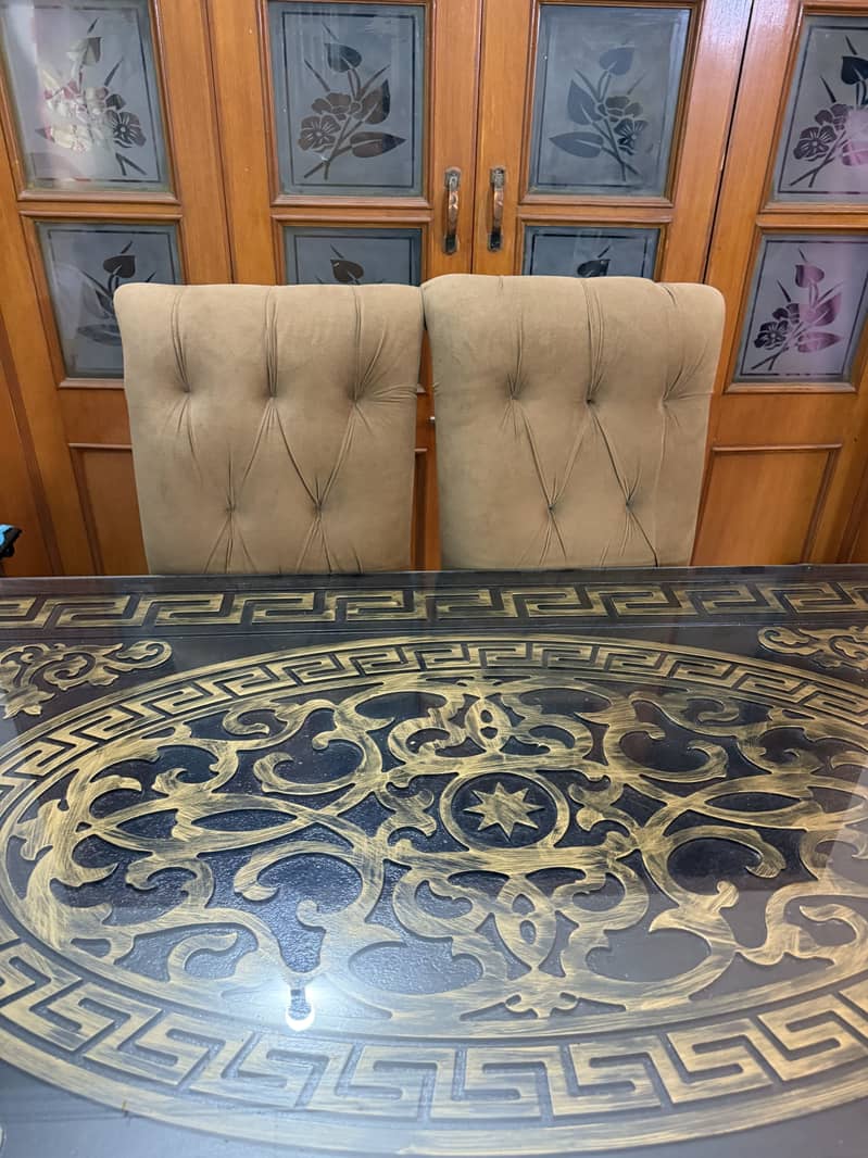 Dining table 4