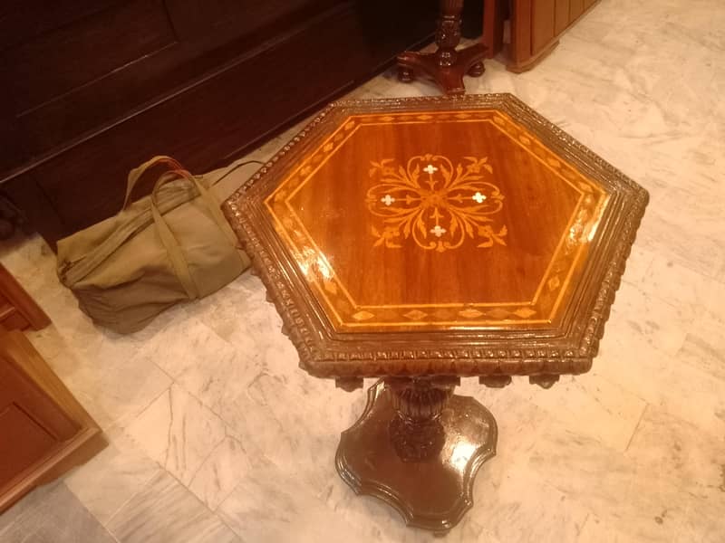 coffe table 0