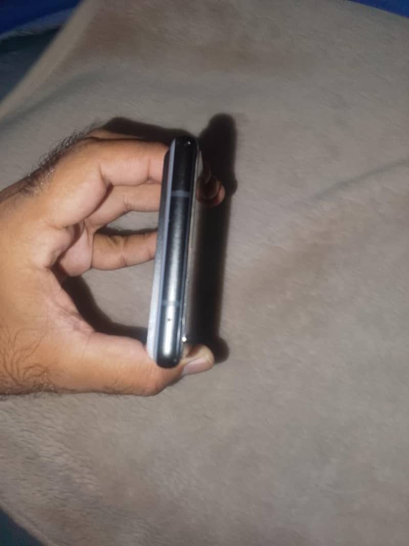 Google Pixel 6 4