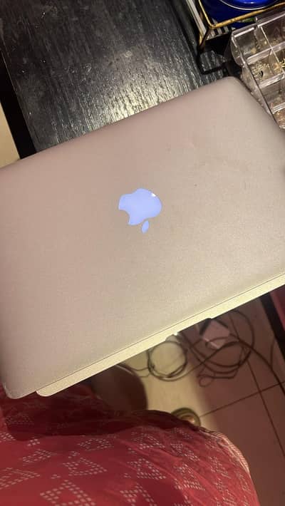 MacBook Air (13-inch, 2017) Urgent sell