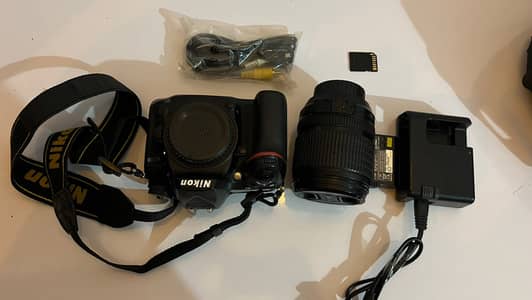 Nikon D7200 DSLR Camera with Nikon 18-200mm Lens – Complete Kit