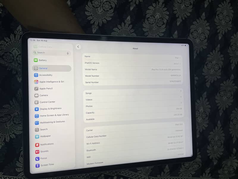iPad pro 12.9 M1 0