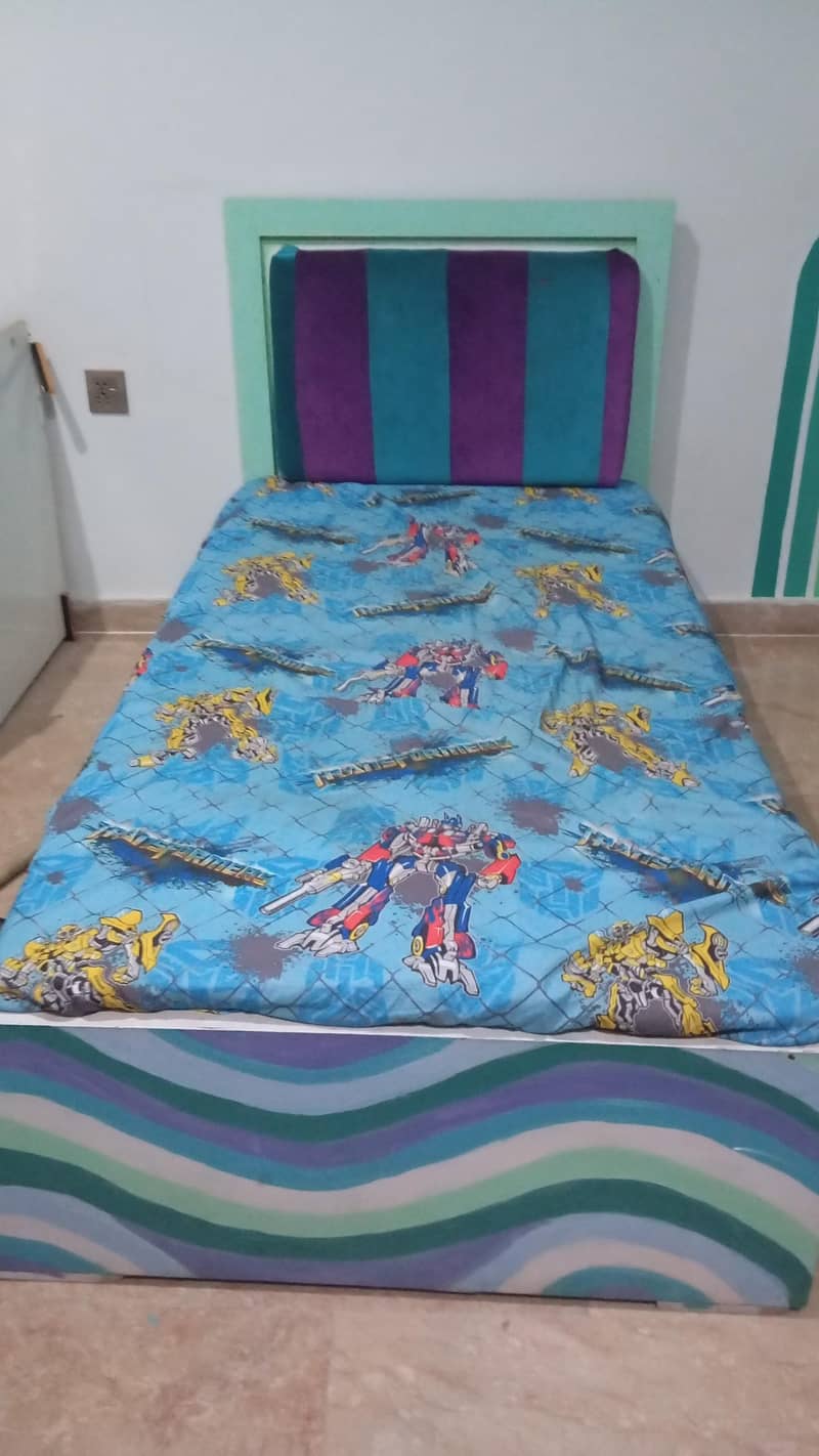 single bed 0