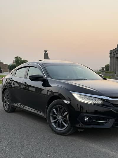 Honda Civic 1.8 i-VTEC CVT 2020 | Automatic | Excellent Condition