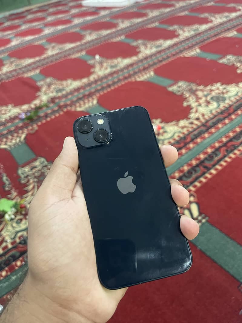 Apple iPhone 13 4