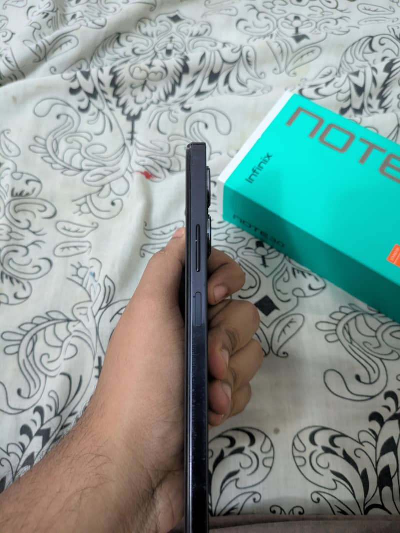 Infinix Note 30 2