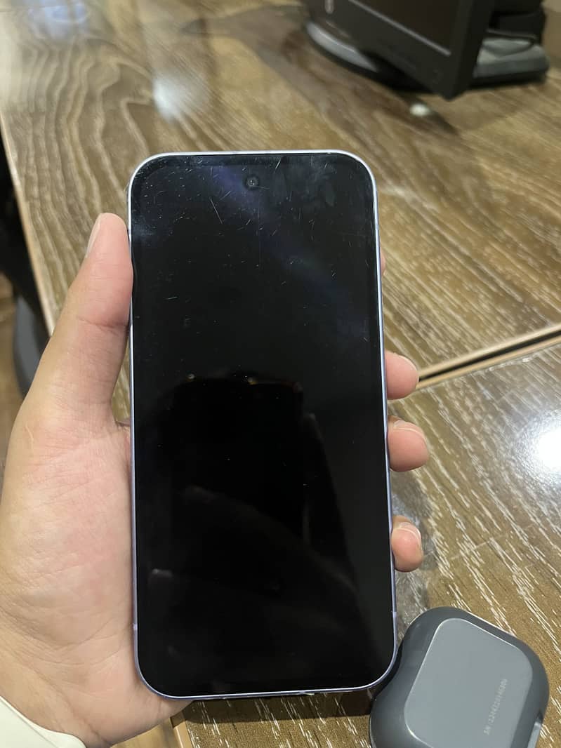 Google Pixel 9 6