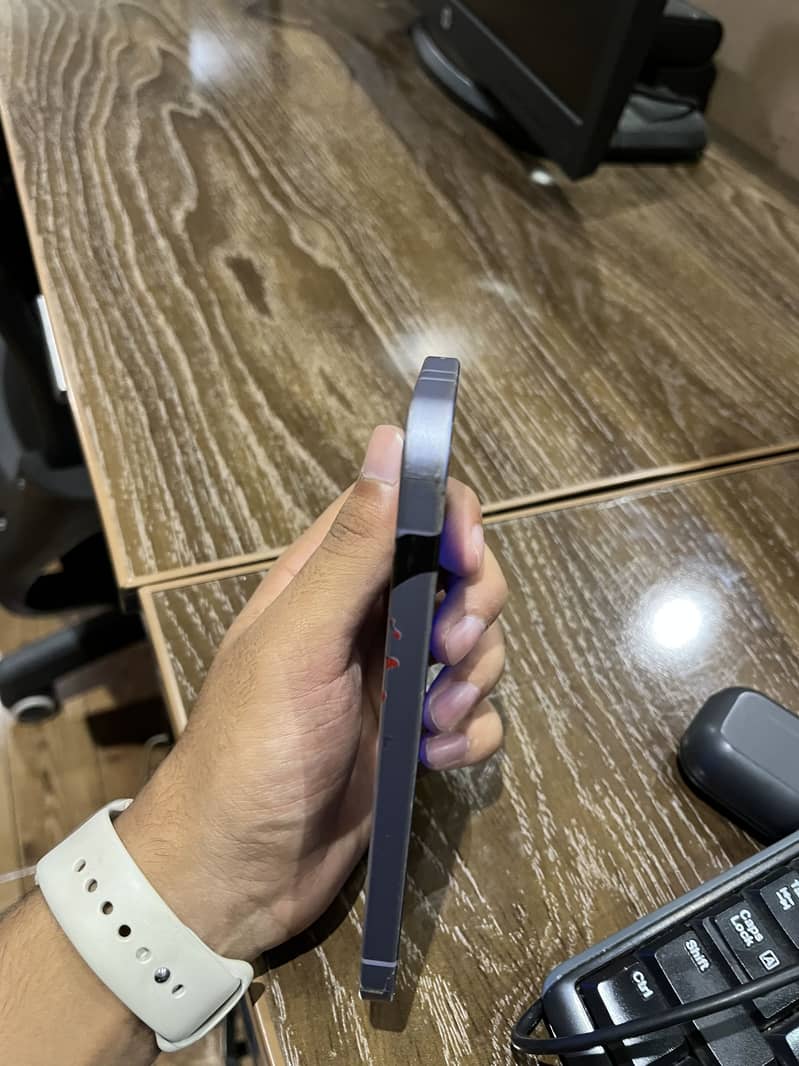 Google Pixel 9 12