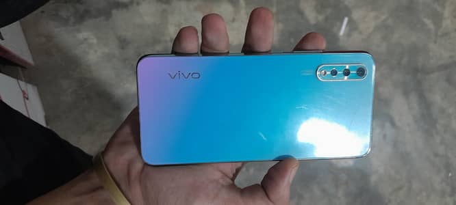 Vivo S1
