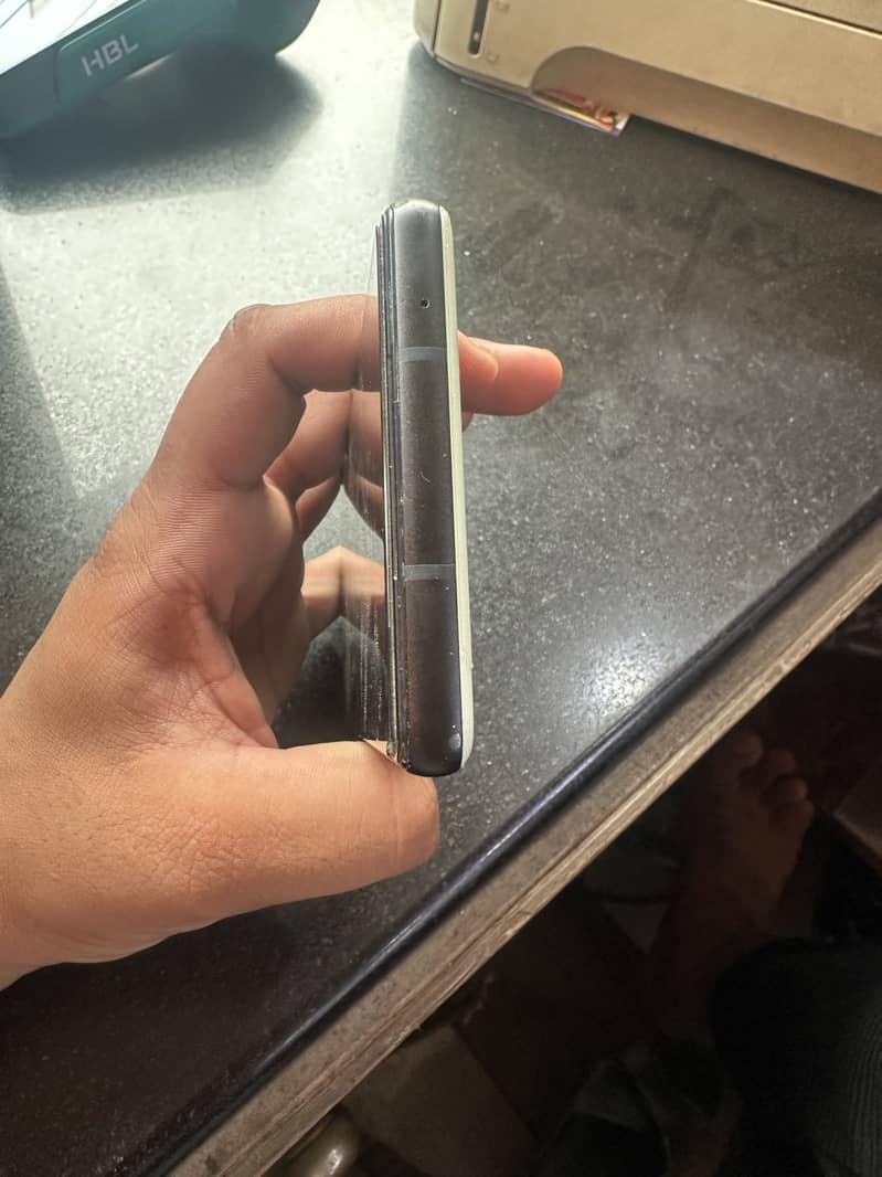 Google Pixel 6a 4