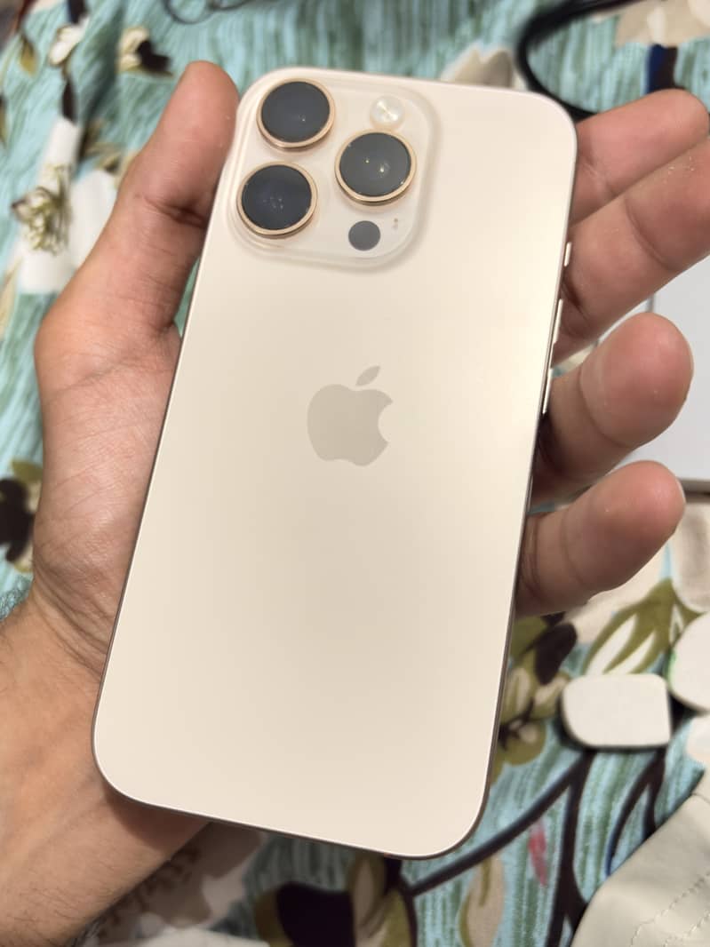 Apple iPhone 16 Pro 6