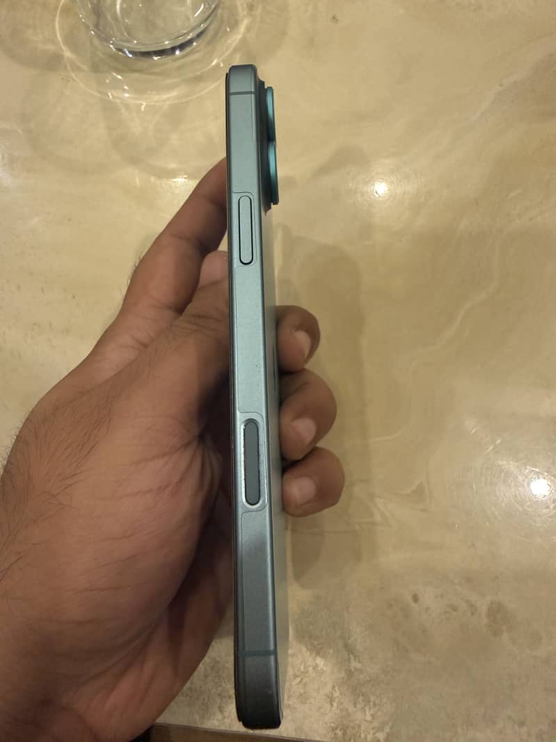 iPhone 16 Plus jv 0