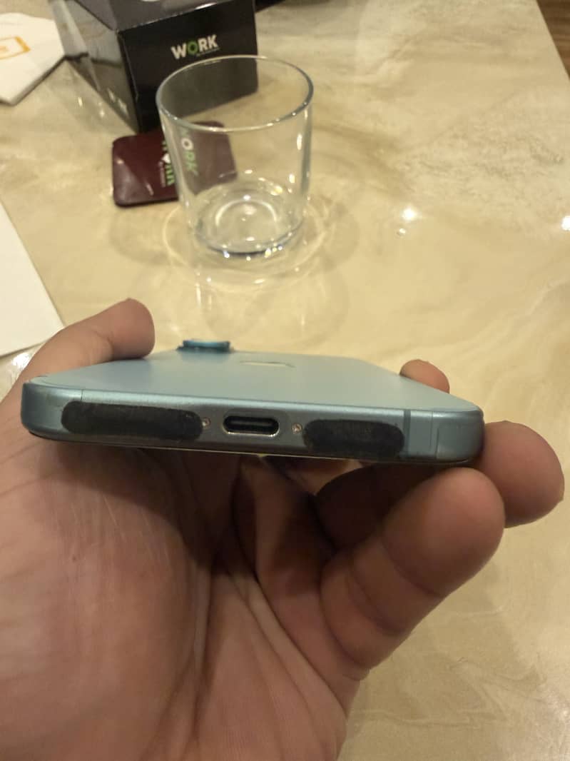 iPhone 16 Plus jv 3