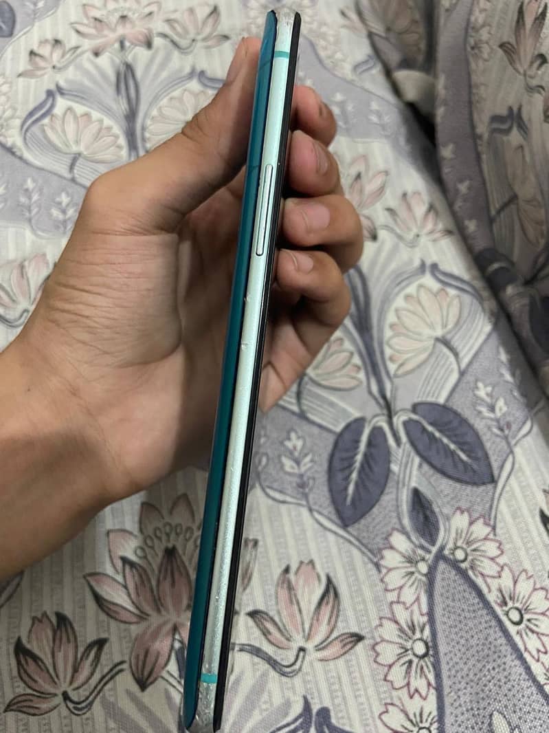 One Plus 8T 4