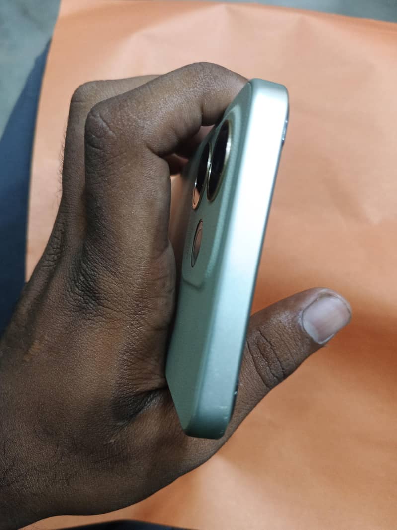 OPPO A5 Pro 4
