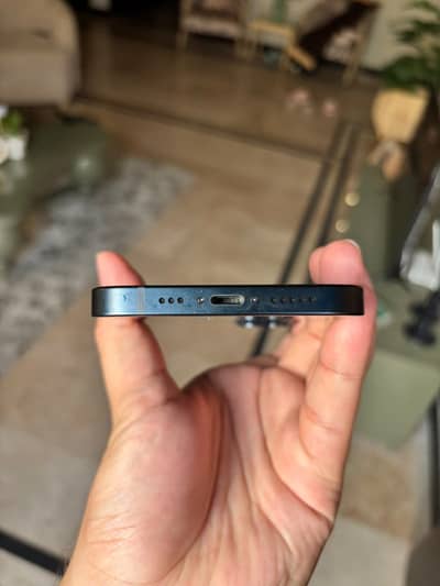 Apple iPhone 13 Mid night blue