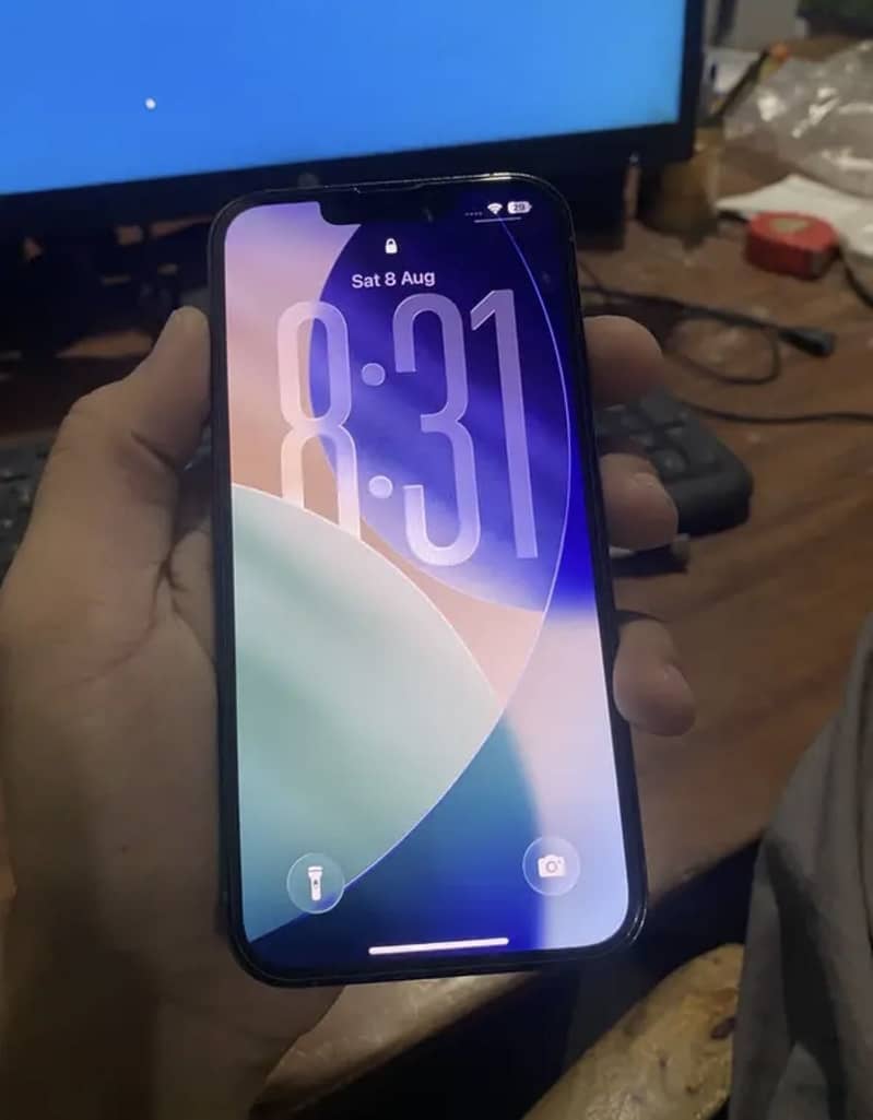 Apple iPhone 13 Pro 1