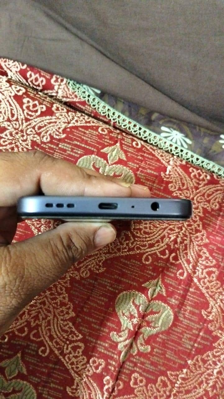 OPPO A6k 3