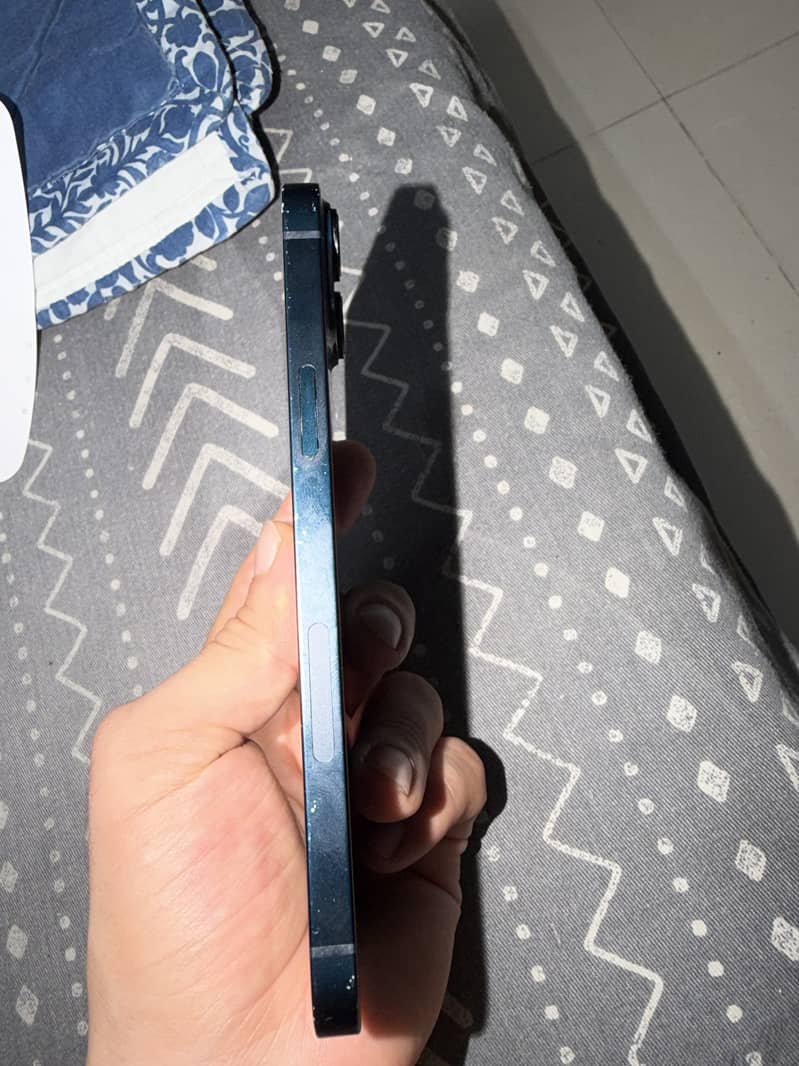 Apple iPhone 14 plus 9